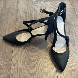 Aldo Black Strap High Heels/Pumps